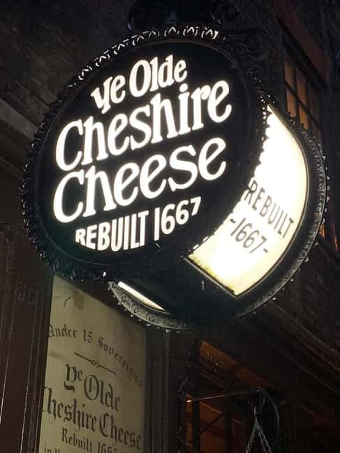 London: City of London Pubs Private Guided Walking Tour - Historic Pubs and the Literary Connection