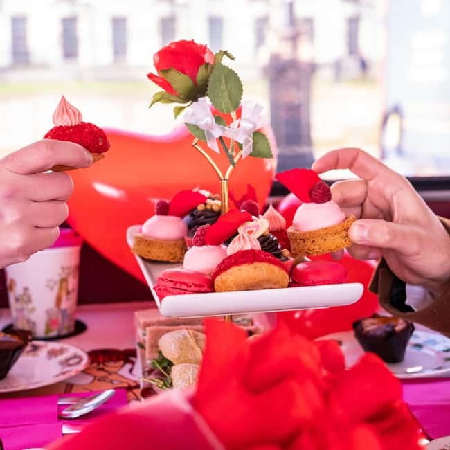 London: Classic Afternoon Tea Bus Tour - A Tasty, Traditional Afternoon Tea Service