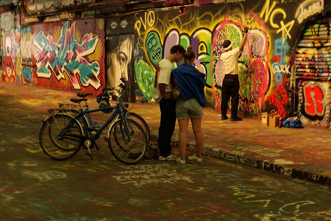 London Classic Landmarks Bike Tour with Local Guide - Starting at London Bicycle Tour Company near Lambeth North