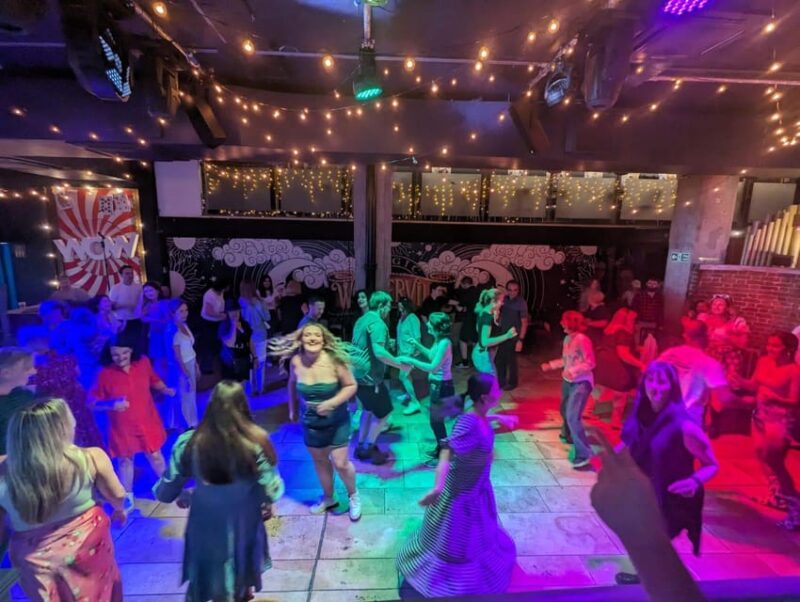 London: Country Music Party with Line Dancing, Two-stepping - The Fun of Line Dancing and Two-stepping