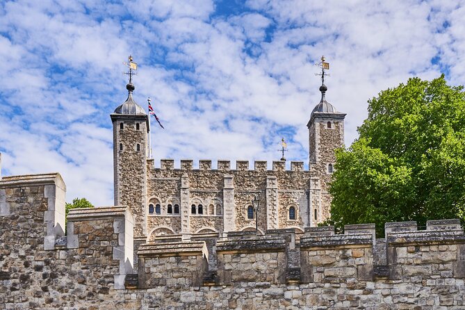 London Creative Photography Tour - Scenic Walk Along the Thames to St. Paul’s Cathedral and Millennium Bridge