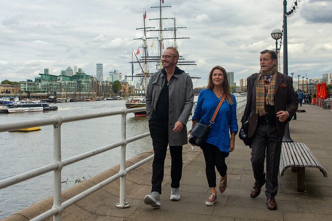 London Day Tour with a Local Guide: Private & Tailored to Your Interests - Exploring London’s Political Landmarks: Big Ben and Westminster Abbey