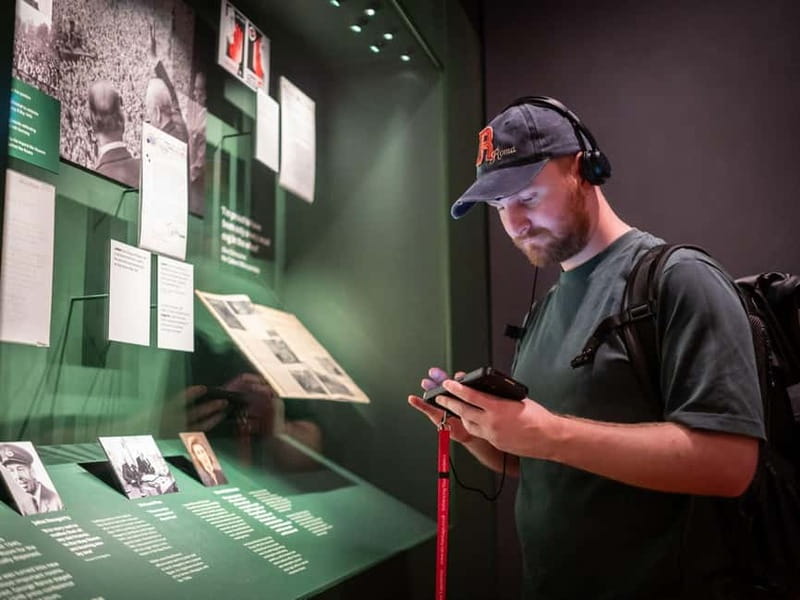 London: Deluxe Westminster Tour, Churchill War Rooms & Abbey - Discovering Westminster on a Private 3-Hour Walking Tour