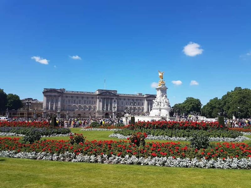 London: Deluxe Westminster Tour, Churchill War Rooms & Abbey - Visiting Westminster Abbey: Monarchs Coronation Site