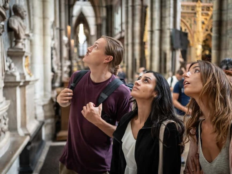London: Deluxe Westminster Tour, Churchill War Rooms & Abbey - Exploring Trafalgar Square and Whitehall Landmarks