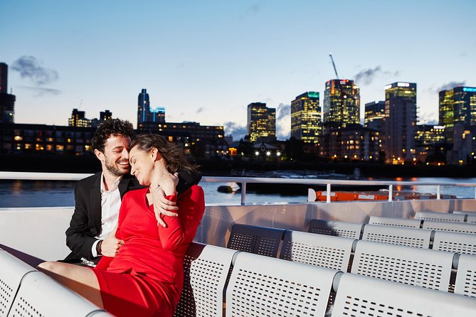 London Dinner Cruise on the Thames River - Live Music, Entertainment, and Dancing