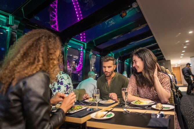 London Dinner Cruise on the Thames River - The Experience of the Crew and Service