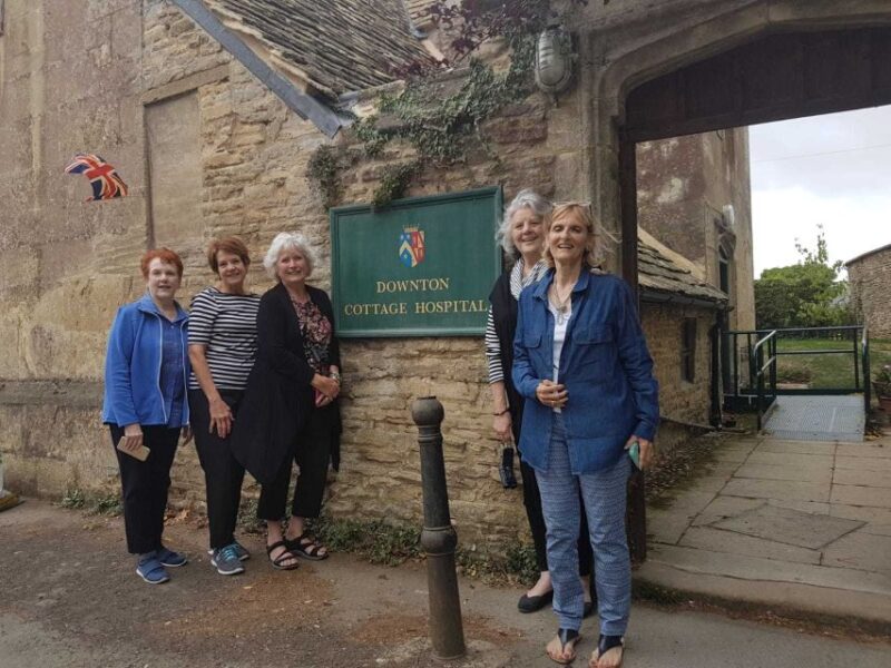 London: Downton Abbey Countryside Black Taxi VIP Tour - Authentic Countryside Lunch at a Traditional English Pub