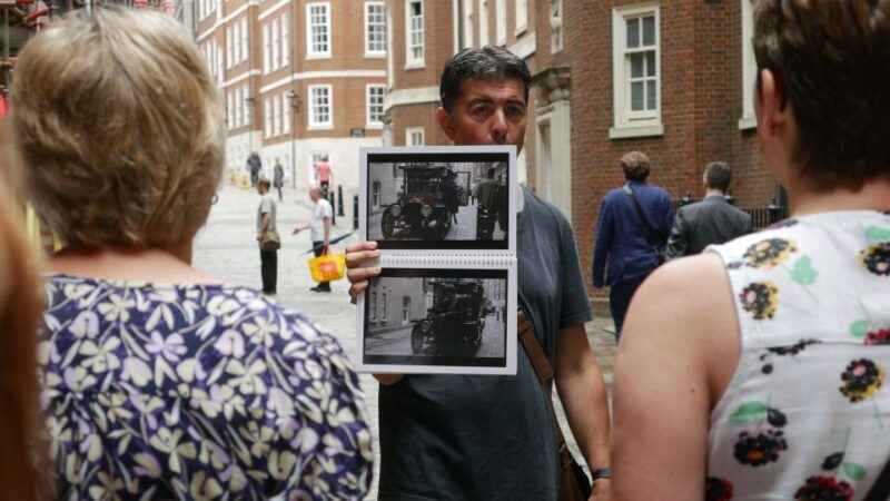 London: Downton Abbey Guided Walking Tour - Visiting the Exterior of Grantham House and Its Films’ Connection