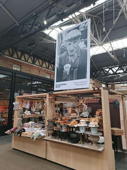 London East End Food & Market Tour - Tasting Fish and Chips and Humble Crumbles