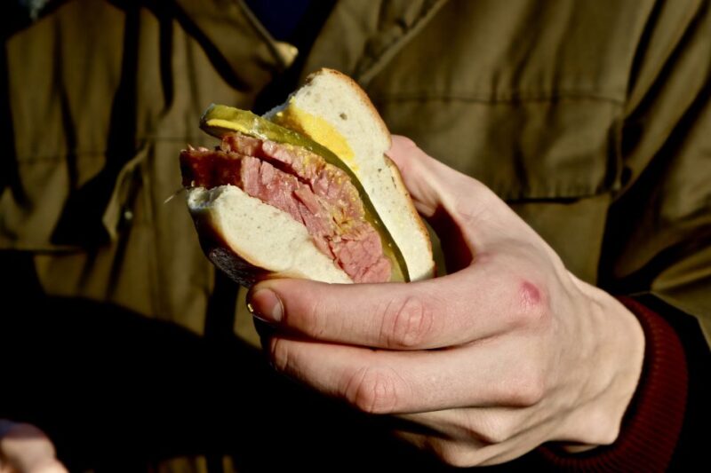 London: East End & Shoreditch Street Food Tour with 7 Dishes - Savoring a Classic English Dessert with Tea