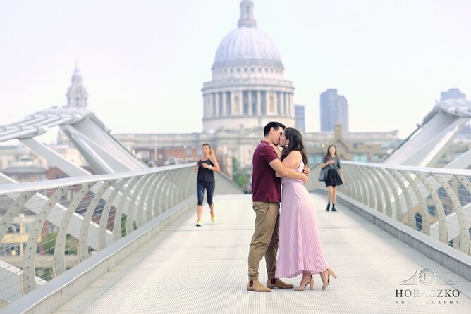 London Engagement / Secret Marriage Proposal near St Paul's Cathedral - Flexibility in Location Choices for Your Proposal