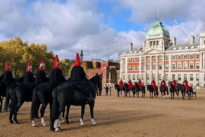 London Essential 2 hour introductory Walking Tour With a Londoner - Explore London’s Highlights in Just 2 Hours with a Local Guide