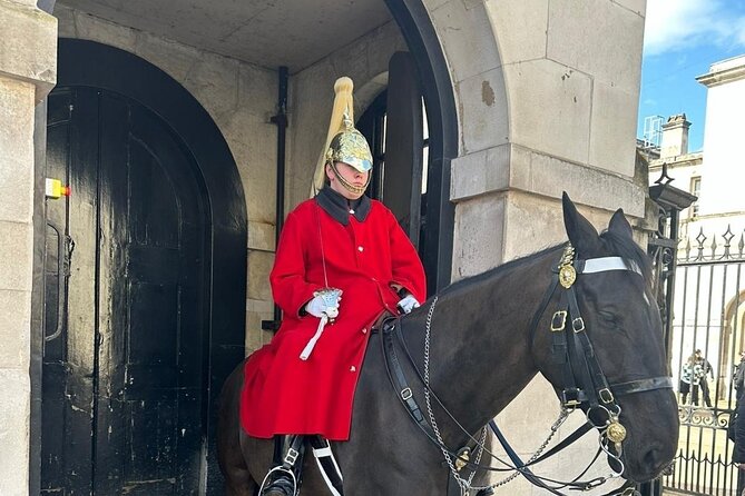 London Essential 2 hour introductory Walking Tour With a Londoner - Westminster Abbey: A Historic Final Stop