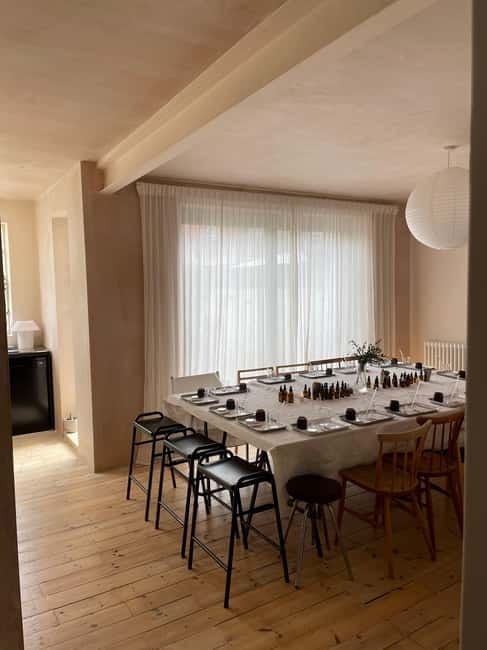 London: Essential Oil Candle Making Workshop - The Location: mio Gallery in London’s N1 Area