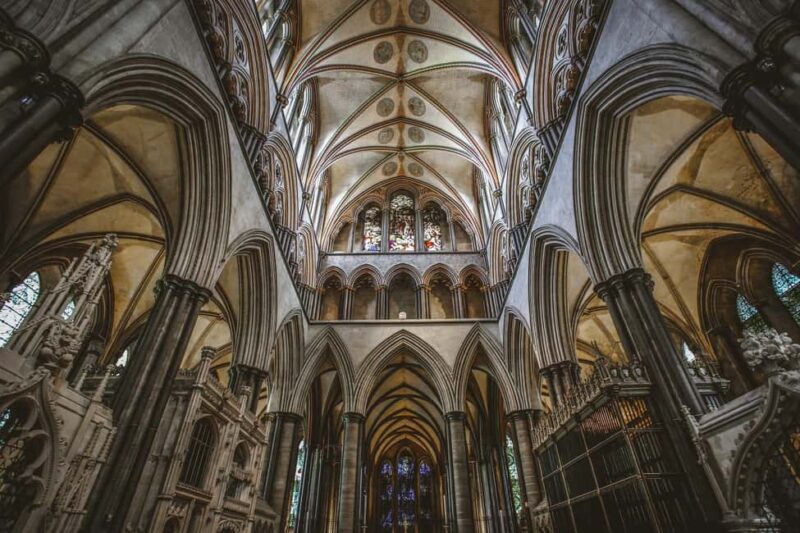 London: Expert Archaeologist Stonehenge & Salisbury Tour - Key Points