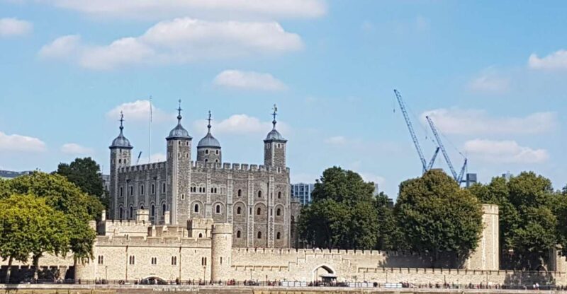 London: Explore The Tower of London & Tower Bridge! - Dive into London’s Historic Heart with the Tower of London & Tower Bridge Tour