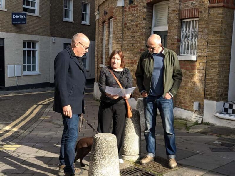 London Fields and the Old East End - walking tour - Starting Point at Hackney Town Hall Offers Immediate Visual Impact