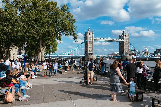 London: Full Day Private Tour Including Entry Passes - Explore London in Comfort with a Private Chauffeured Tour
