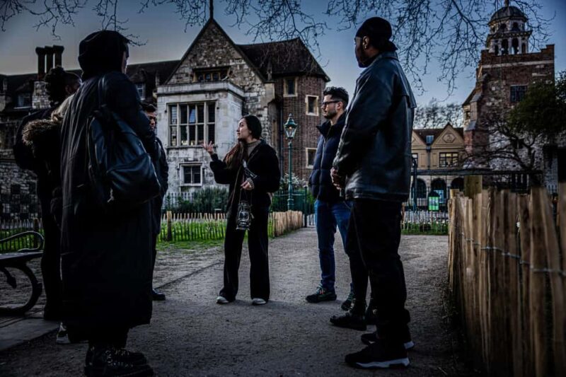 London: Ghosts, Legends & Mysteries Night Walking Tour - Key Points