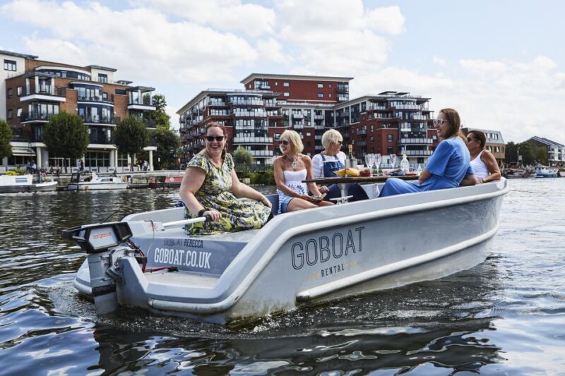 London: GoBoat Rental in Kingston upon Thames - Safety and Accessibility Features