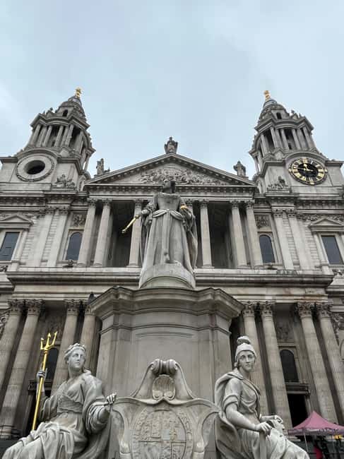 London: Great Fire Guided Walking Tour - Key Locations: From Churches to Financial Hubs