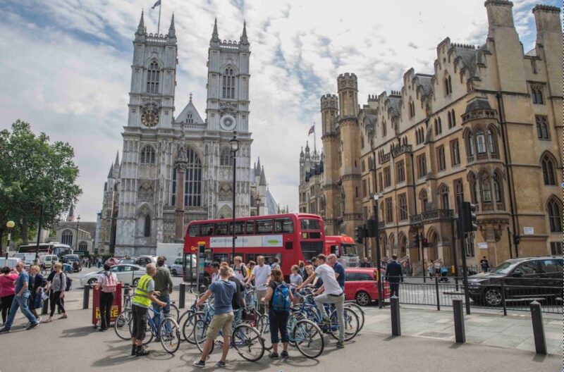 London: Guided Bike Tour of Central London - Experiencing the Elegance of Mayfair and Carnaby Street