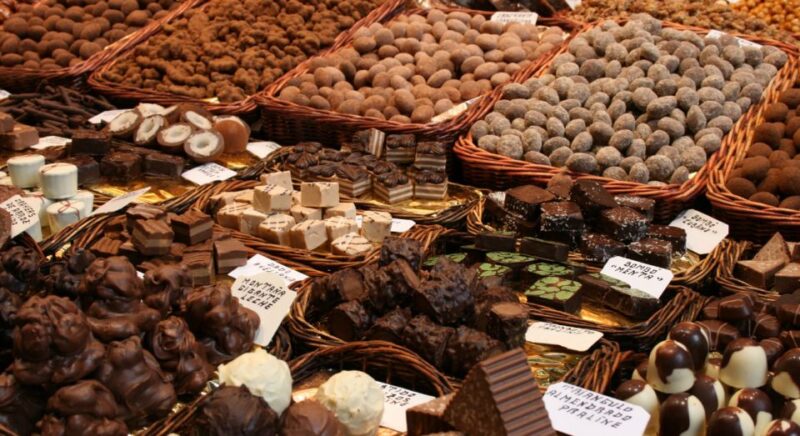 London: Guided Food Tour of Soho & Covent Garden - Sampling British Classics and Exclusive Dishes