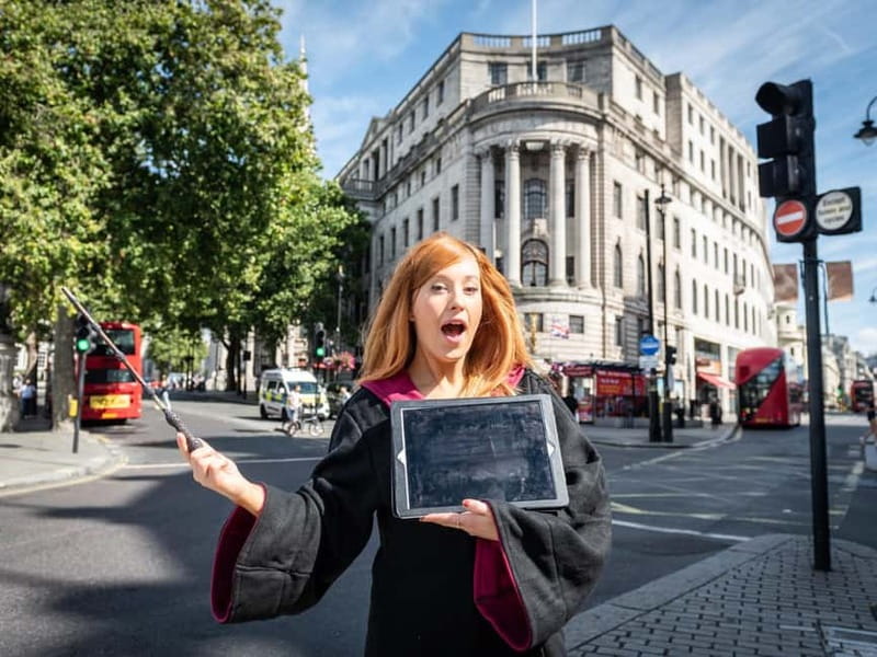 London: Harry Potter Deluxe Tour with London Eye & Dungeons - The London Dungeons: A Thrilling History of Londons Dark Side