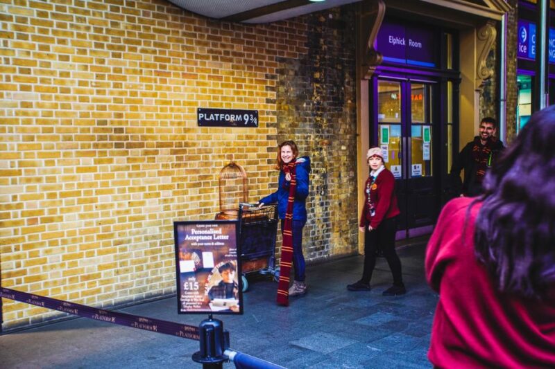 London: Harry Potter Movies Walking Tour (Kids Go Free) - Visiting the House of Spells and Harry Potter Shops