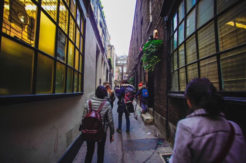 London: Harry Potter Movies Walking Tour (Kids Go Free) - The Stops at Borough Market and London Bridge