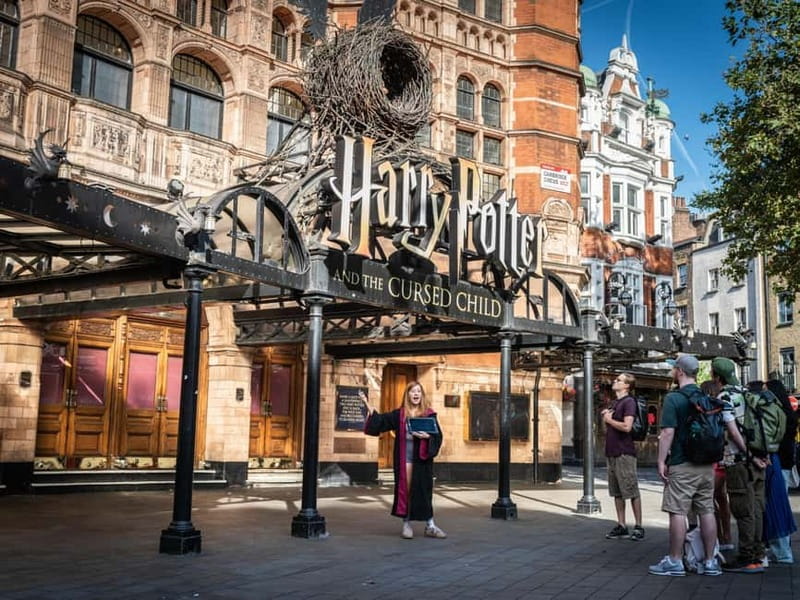 London: Harry Potter Sights and Film Tour: Deluxe Private - What’s Included and What’s Not