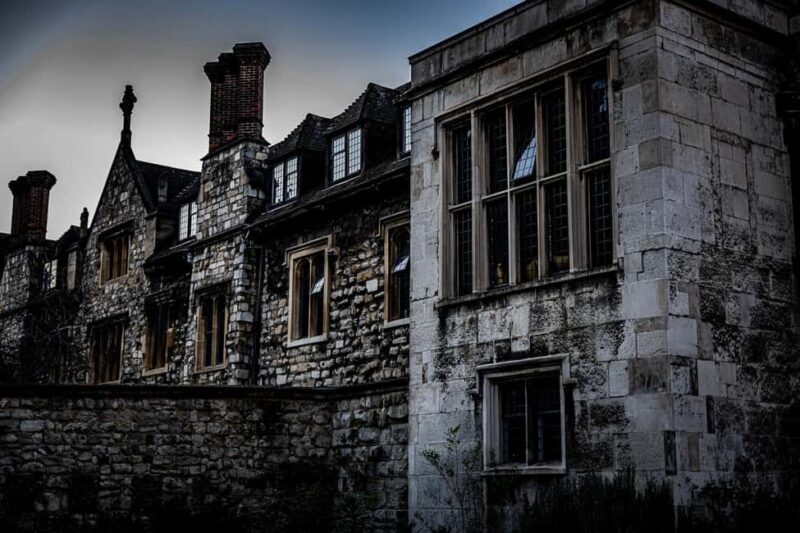 London: Haunted Ghost Night Walking Tour - Shakespeare’s Globe Theatre and Its Haunted History