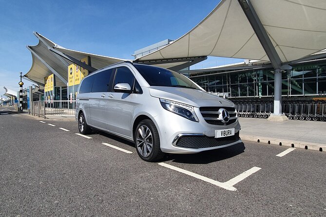 London Heathrow Airport(LHR) to Nottinghamshire Luxury Transfers - Comfortable and Luxurious Transfer from Heathrow to Nottinghamshire for Up to 3 People