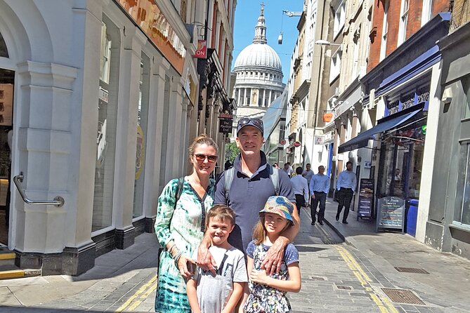 London Highlights Family-Friendly Walking Tour with Top Guide - Starting at Westminster: Westminster Abbey and Big Ben