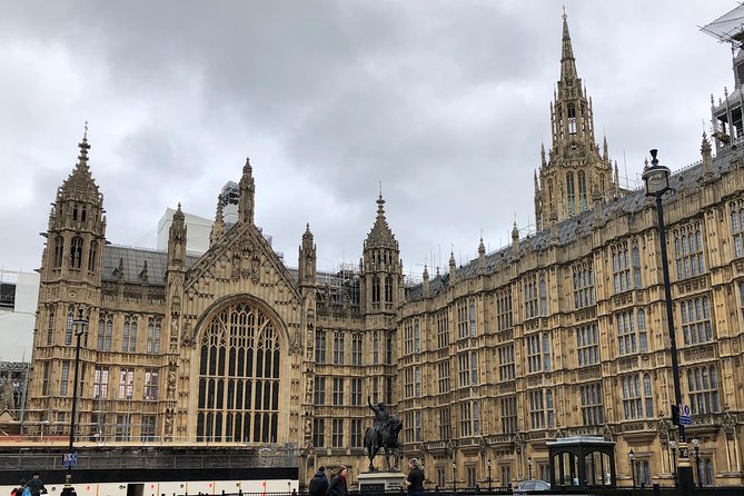 London Highlights Private Car with Driver Guide - Top Landmarks at Westminster: Buckingham Palace and Big Ben