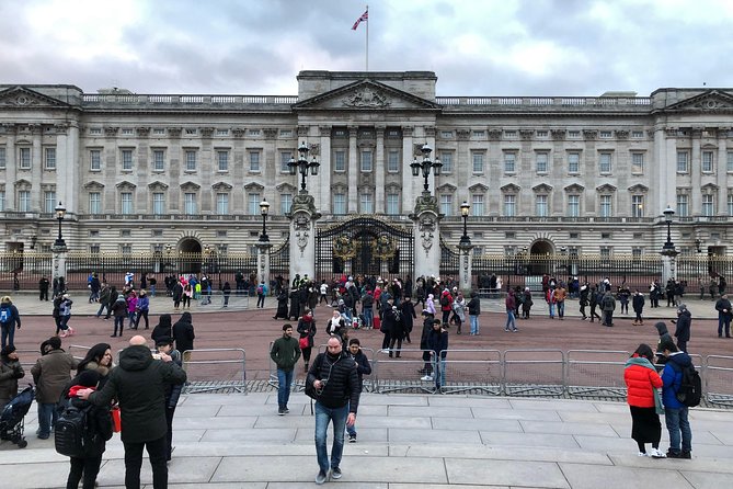 London Highlights Private Car with Driver Guide - Discover the City of London: St Paul’s, Tower of London, and Tower Bridge