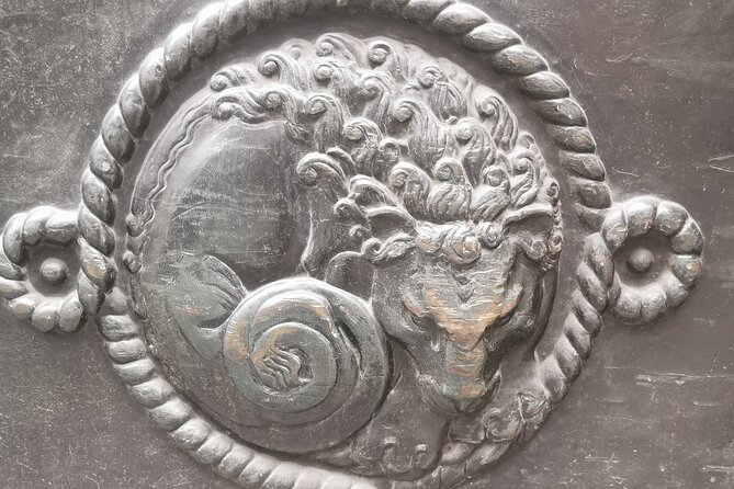 London Historical Tour: Roman Walls to Global Finance - Practical Details and Accessibility