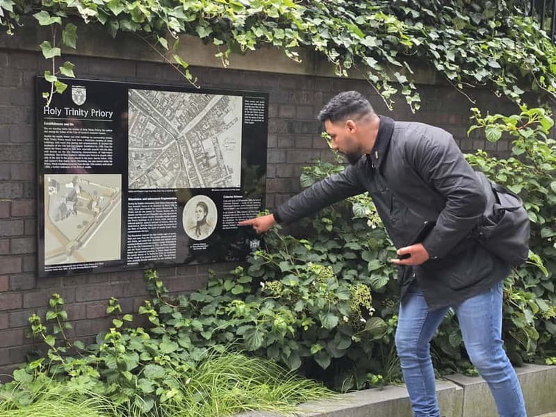 London: Jack the Ripper Tour with Historic Pub Stops - The Significance of The Ten Bells Pub