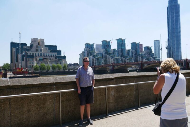 London: James Bond Small Group Mini Coach Tour - How the Tour Combines Film Locations and Spy Lore