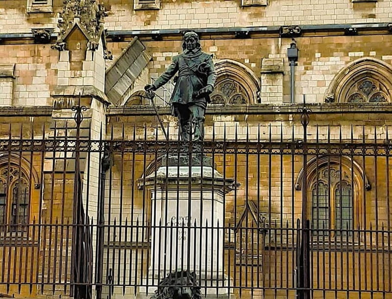 London: Jewish History - Private Walking Tour - Visiting the Houses of Parliament and Parliament Square