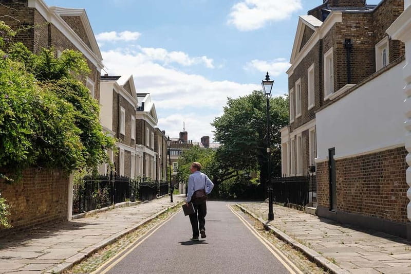 London King's Cross Walking Tour: Homelessness Revisited - The Origins of King’s Cross and St. Pancras Names