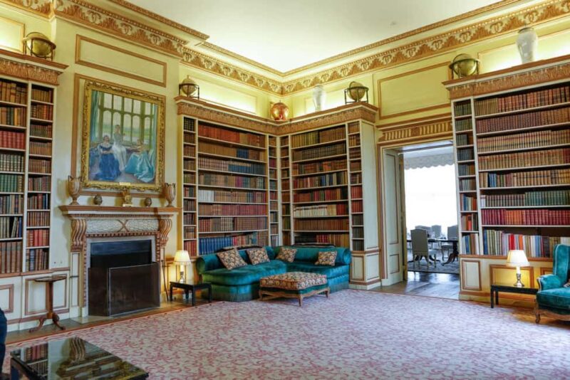 London: Leeds Castle and Hever Castle Day Trip With Tickets - Comfortable Coach Travel Through Kent’s Countryside