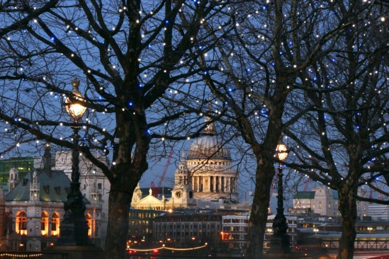 London: Live Guided Christmas Lights Open-Top Bus Night Tour - The Optional London Eye Upgrade
