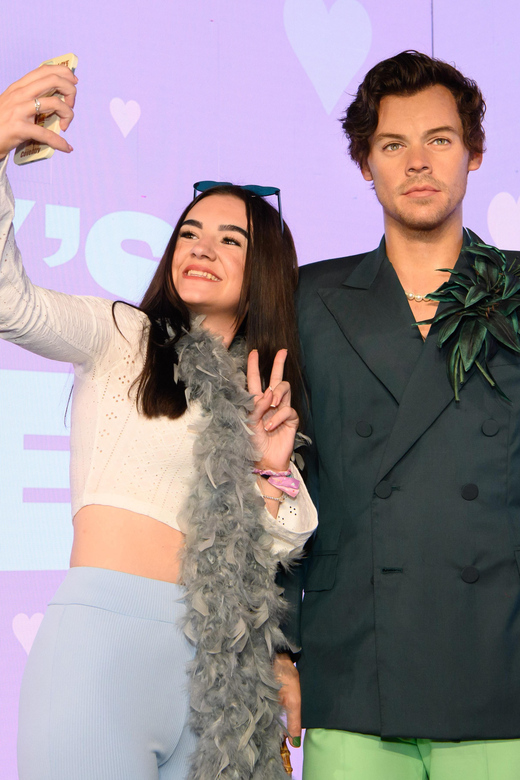 London: Madame Tussauds Fast Track Entry - The Exclusive 1835 Champagne Bar Experience