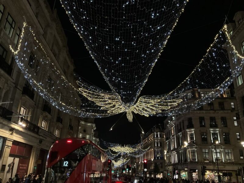London: Magical Christmas Walking Tour - Quirky Lights on Carnaby Street