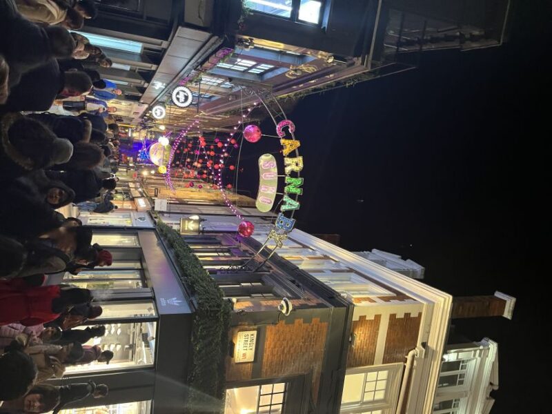 London: Magical Christmas Walking Tour - What Makes This Tour Stand Out