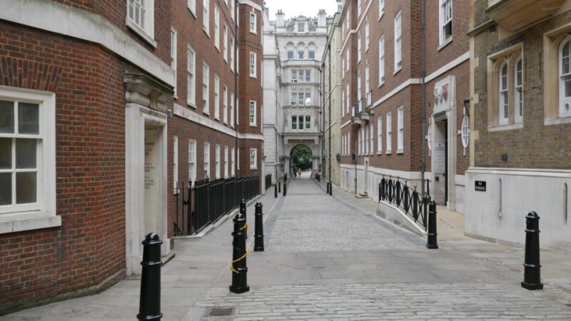 London: Mary Poppins Small Group Walking Tour - Rooftop Views with a Spectacular London Panorama
