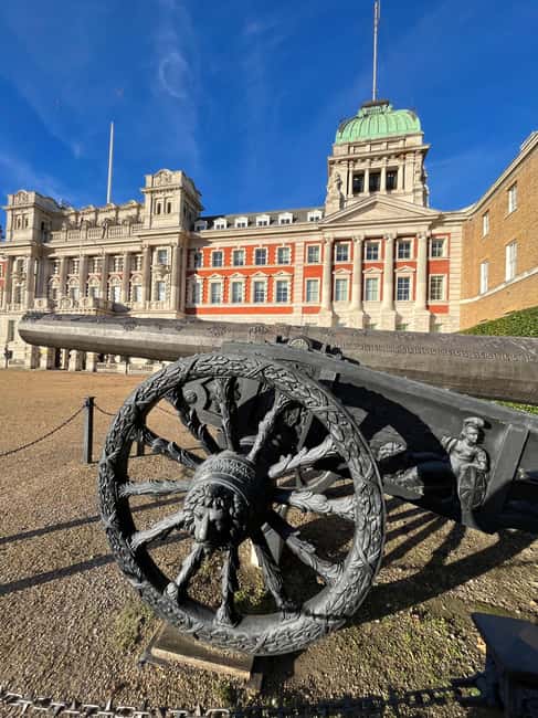 London: Muslim History Walking Tour - Key Points