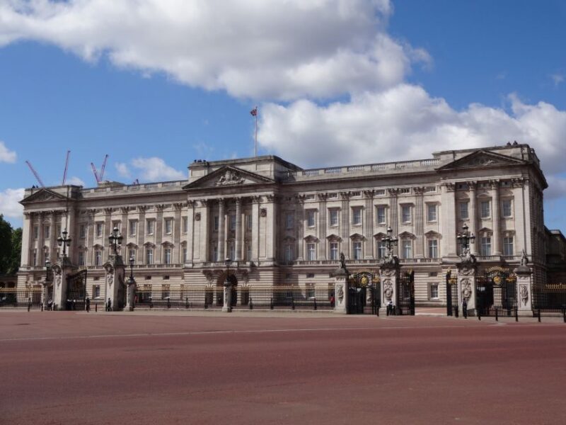 London Must-See 3 Hours Walking Tour - Explore Westminster Abbey and the Houses of Parliament